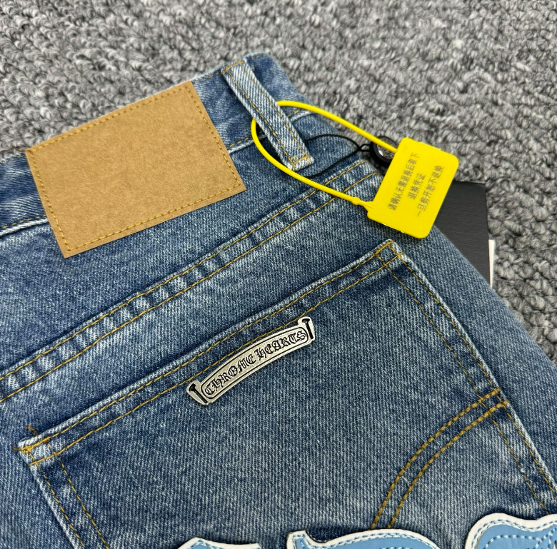 Blue Patch Denim Jeans – Distressed Streetwear Fit