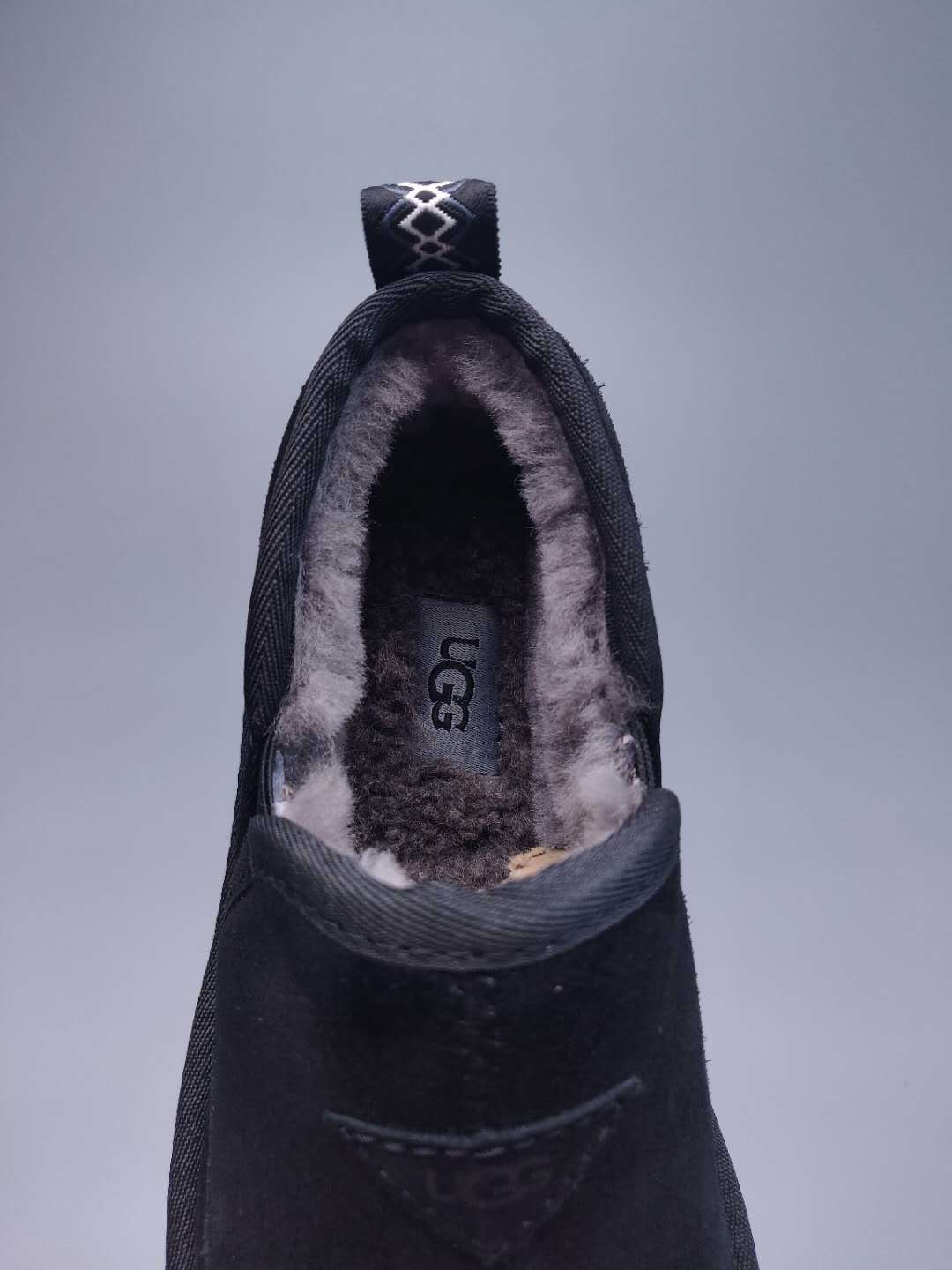 Black Men’s Slip-On Low-Top Sneakers — New Arrival | In Stock