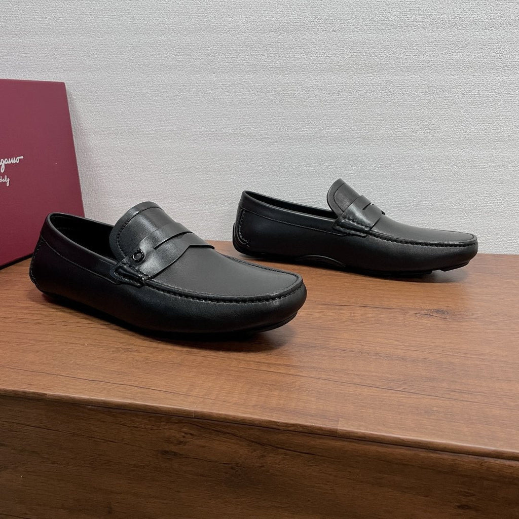 Ferragamo Men's Black Leather Driving Shoes