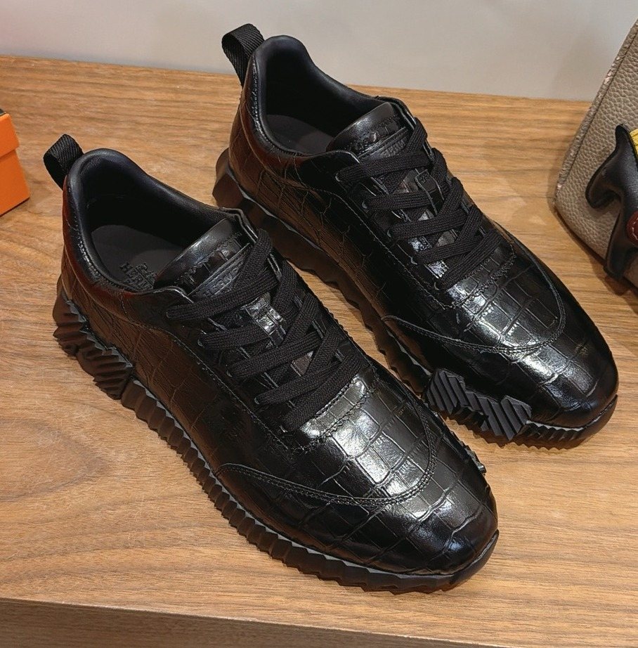 Hermès Black Textured Low-Top Sneakers