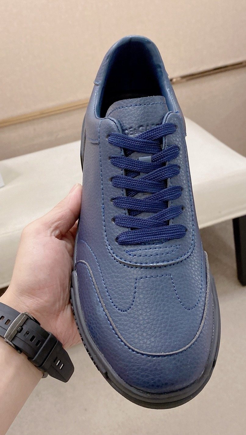 Dolce & Gabbana Navy Blue Low-Top Sneakers